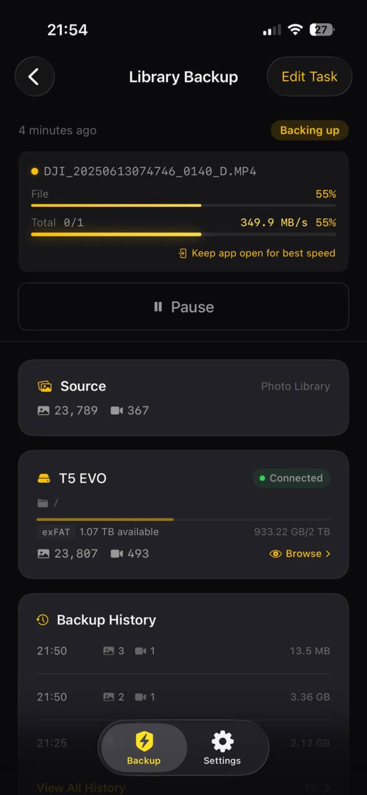 AmberTime backing up a photo library to an external drive